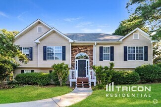 Building Photo - 3180 Willow Park Dr NE