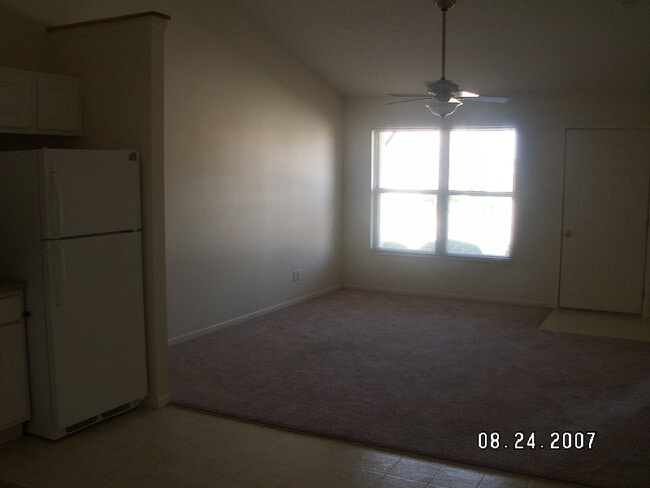 Building Photo - 2270 Shamrock Ln