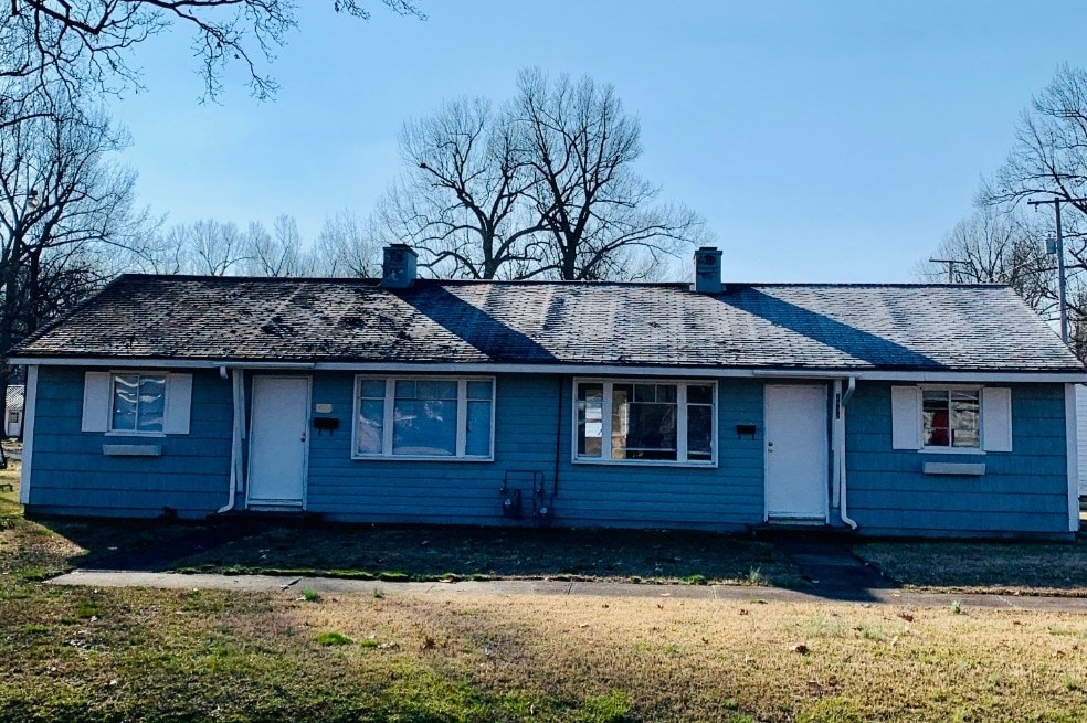 Primary Photo - 2900 Trimble St