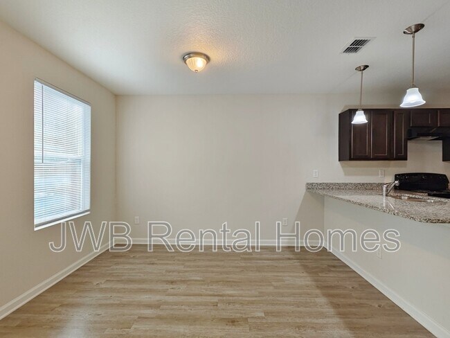 Foto del edificio - 681 Melba St