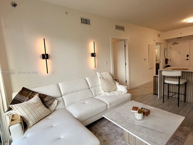 Foto del edificio - 321 NE 26th St