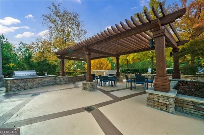 Foto del edificio - 3300 Windy Ridge Pkwy SE