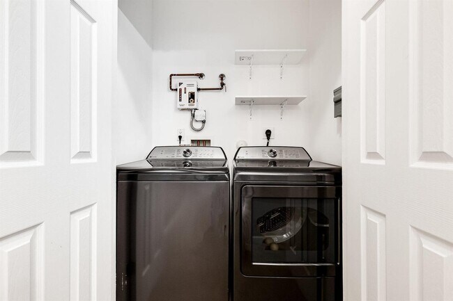 Foto del edificio - Northeast 18th Avenue, Fort Lauderdale, FL 33304 - 3 BR 2.5 BA townhouse