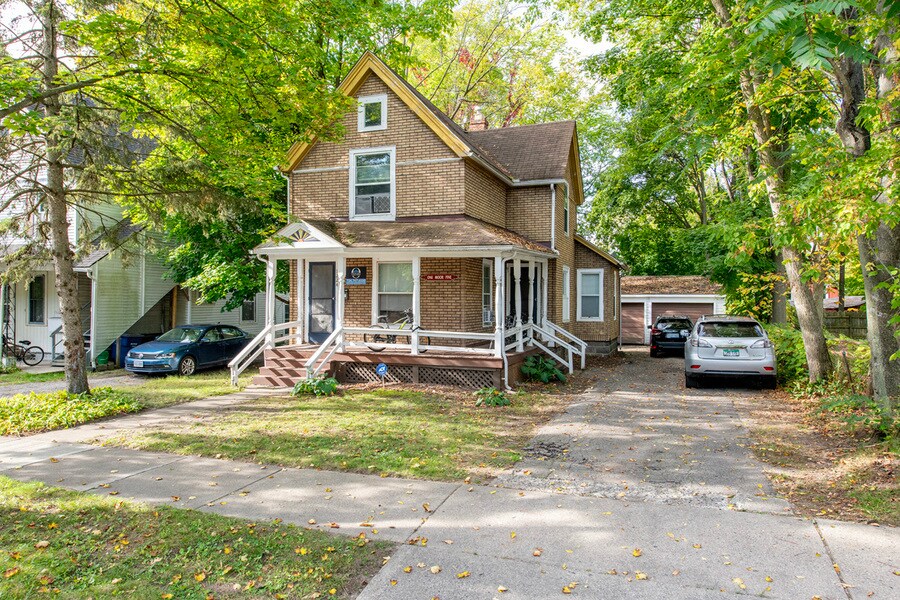 Primary Photo - 1224 Prospect-1224PRO