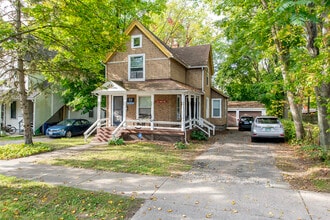 Building Photo - 1224 Prospect St