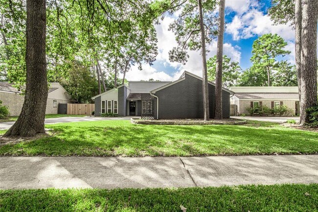 Building Photo - 14902 Forest Lodge Dr