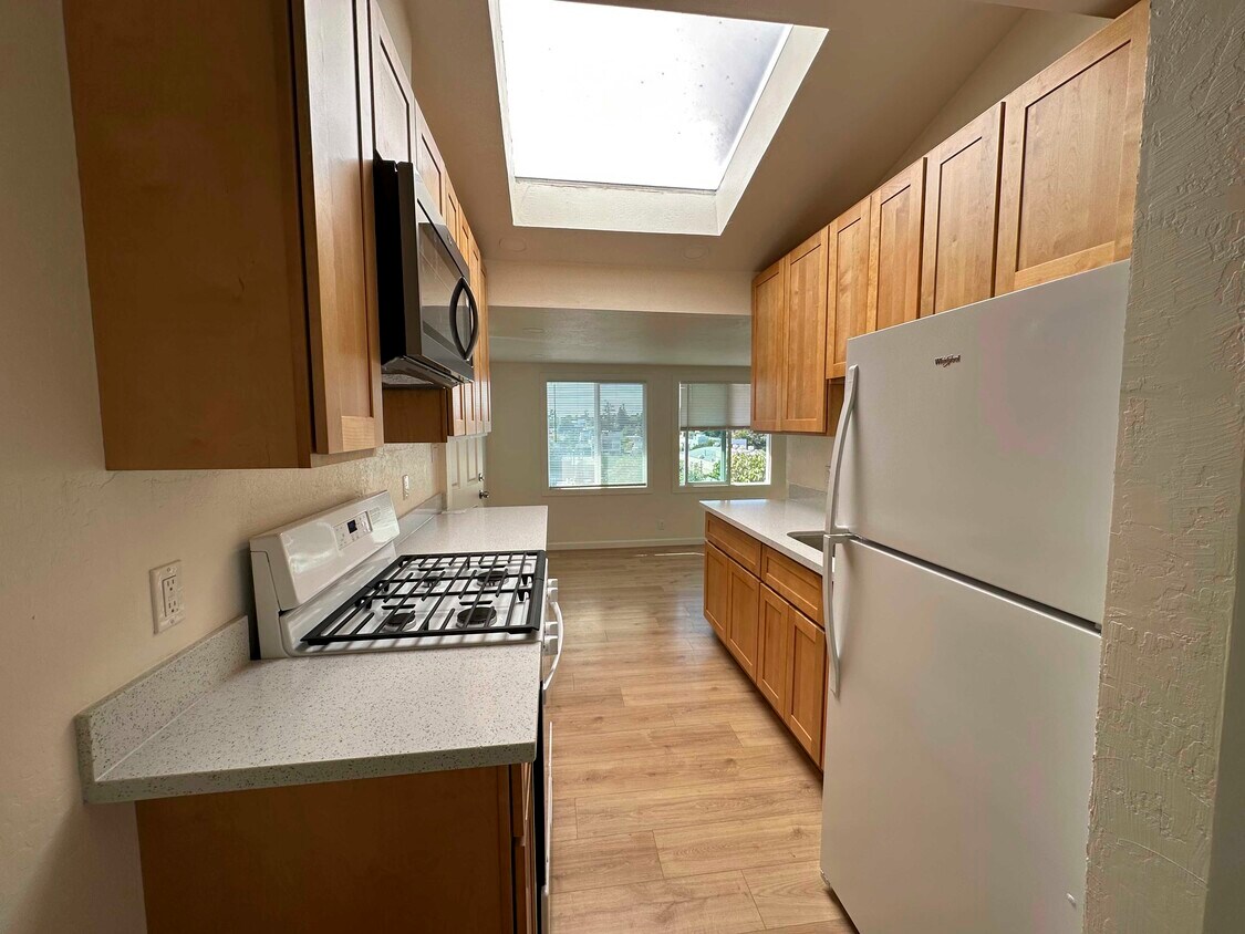 Foto principal - 3517 Lincoln Ave