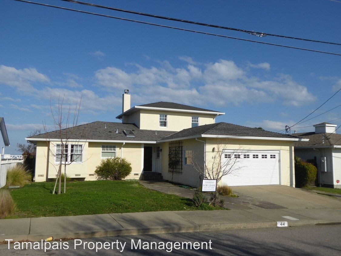 Primary Photo - 4 br, 3 bath House - 44 Ridgewood Drive
