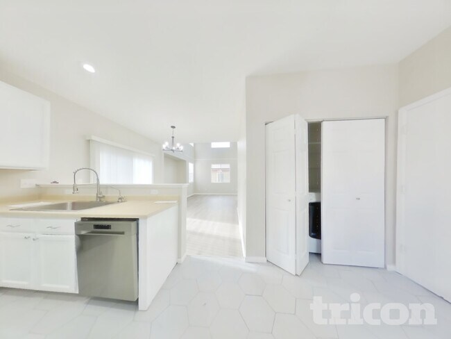 Foto del edificio - 14458 E 101st Pl