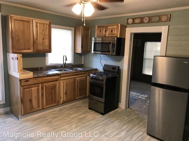 Foto del edificio - 2 br, 1 bath House - 307 N. 2nd St.