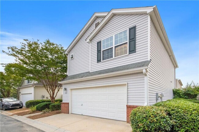 Building Photo - 252 Hiawassee Dr