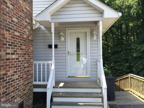 Building Photo - 4160 Bristol Dr