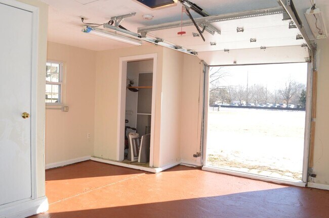garage door - 226 Perry St
