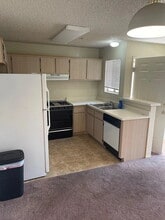 Building Photo - 321 Inger Dr