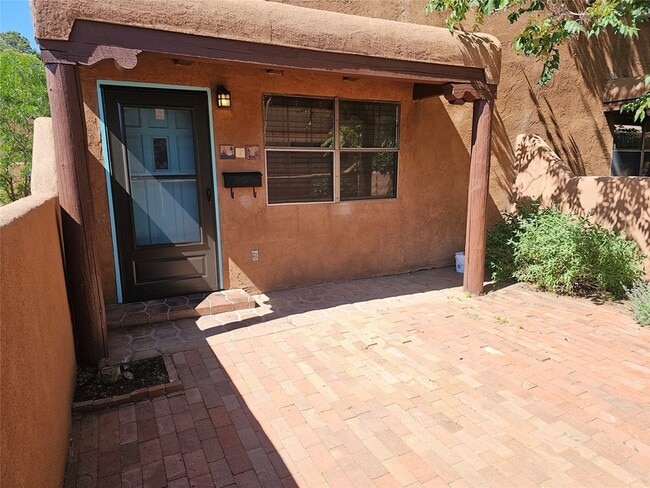 Building Photo - 809 Don Diego Ave