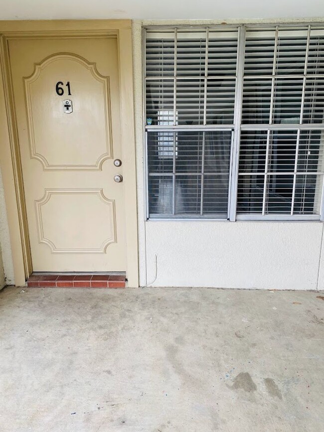 Foto del edificio - K002 - Pointe #61