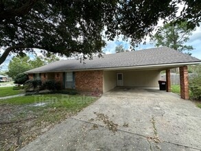 Building Photo - 413 Woodvale Ave