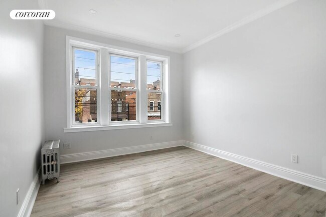 Foto del edificio - 566 Osborn St