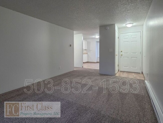 Building Photo - 3618 SW Beaverton Hillsdale Hwy