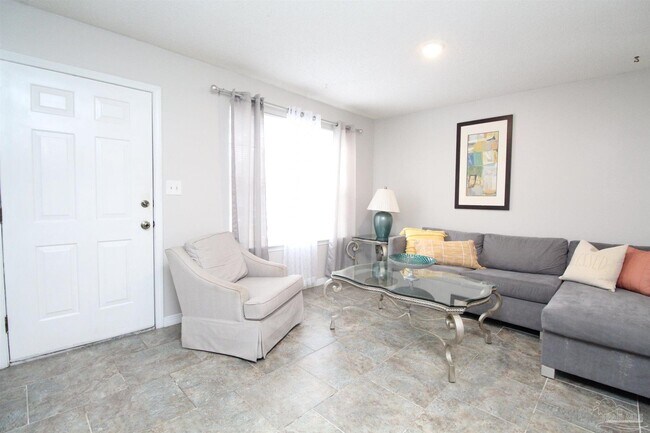 Foto del edificio - 416 Waycross Ave