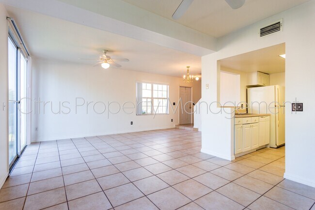 Building Photo - 3/2 in Island Club West Davenport, FL