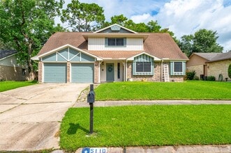 Building Photo - 5110 Tashkent Dr