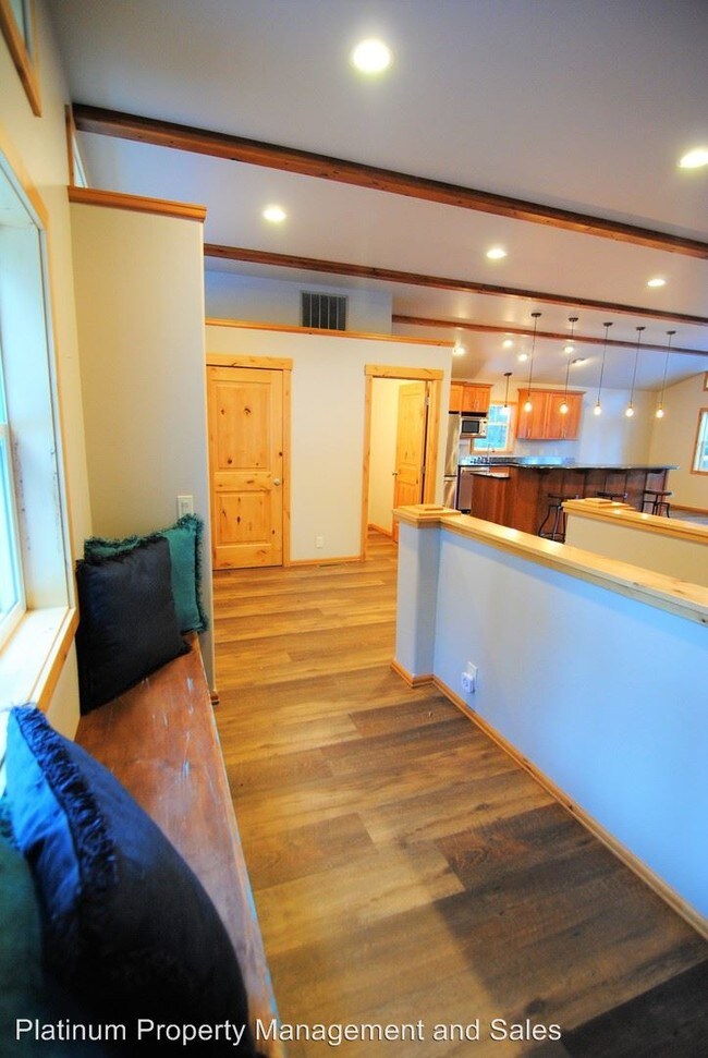 Building Photo - 3 br, 2 bath House - 3096 Tamarack Pl
