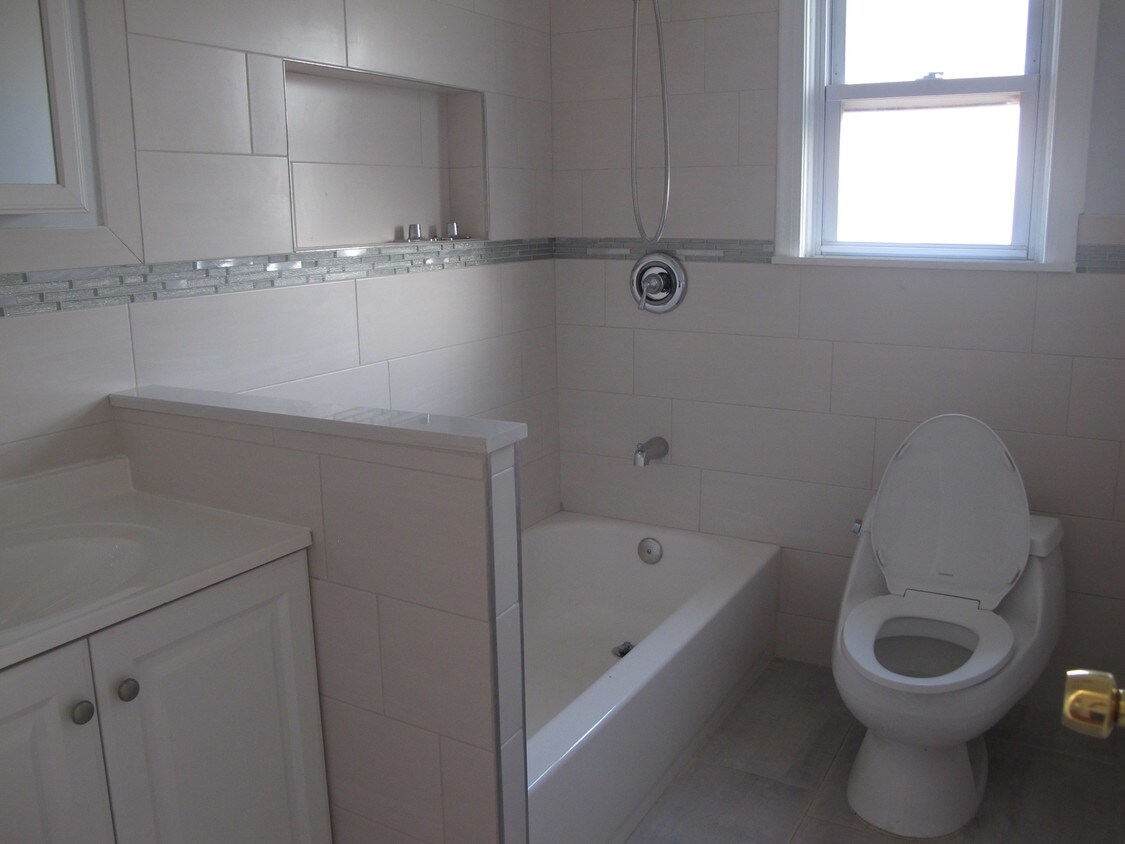 Bathroom - 5 Rhett Ave