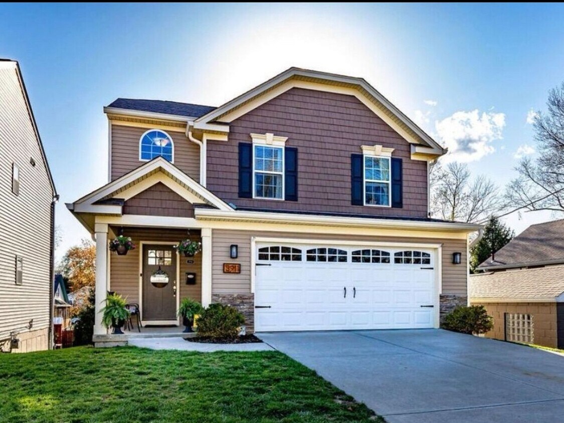 Foto principal - 3 Bedroom Single Family Home in Cincinnati