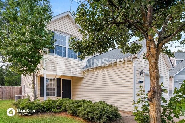 Building Photo - 3404 Monsieur Ct, Raleigh, NC 27610