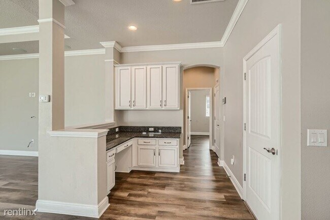 Foto del edificio - 4 br, 3.5 bath House - 1858 Montgomery Bel...
