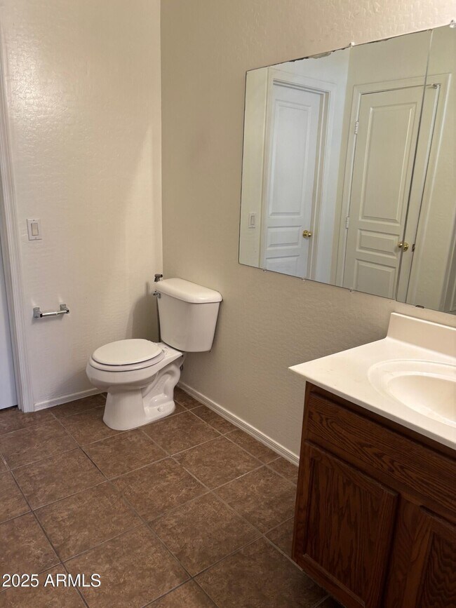 Foto del edificio - 7014 W Mercer Ln