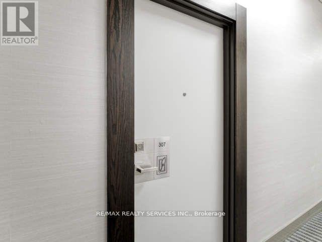 Photo du bâtiment - 4011 Brickstone Mews