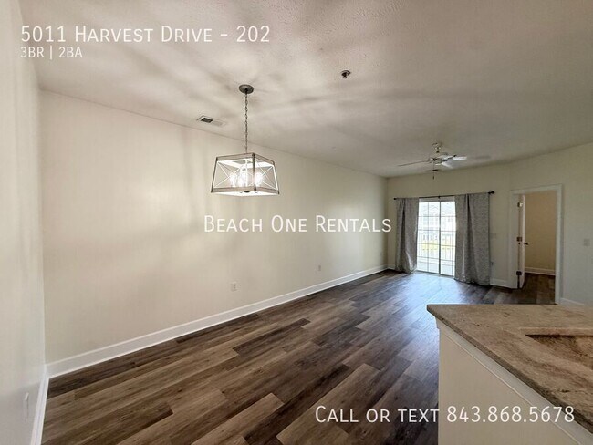 Building Photo - 5011 Harvest Dr