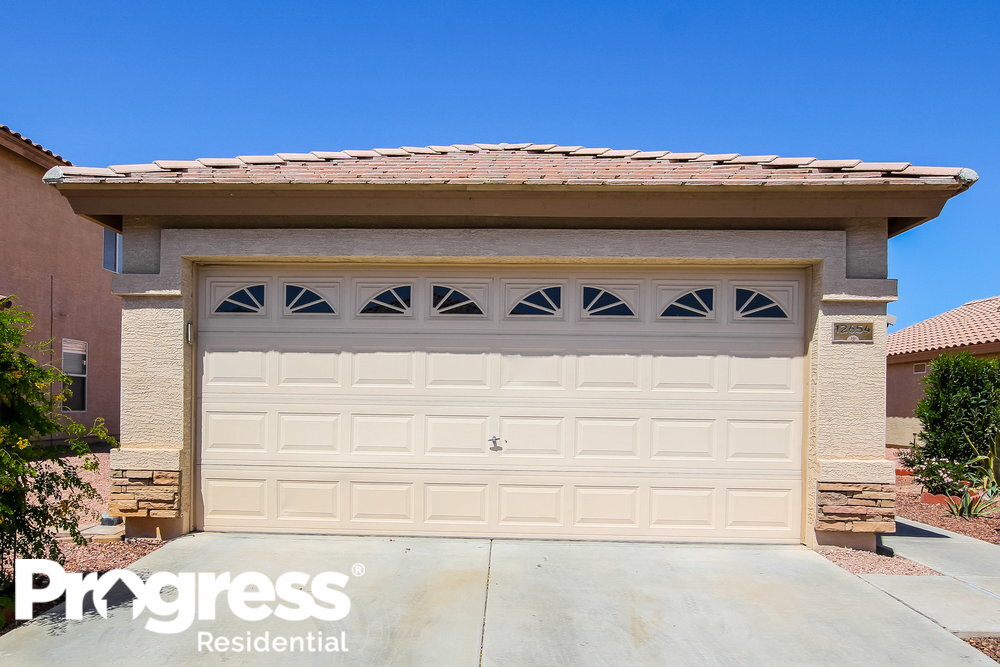 Primary Photo - 12654 W Paradise Dr