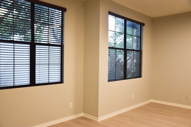 Foto del edificio - 507 W Maple Ave