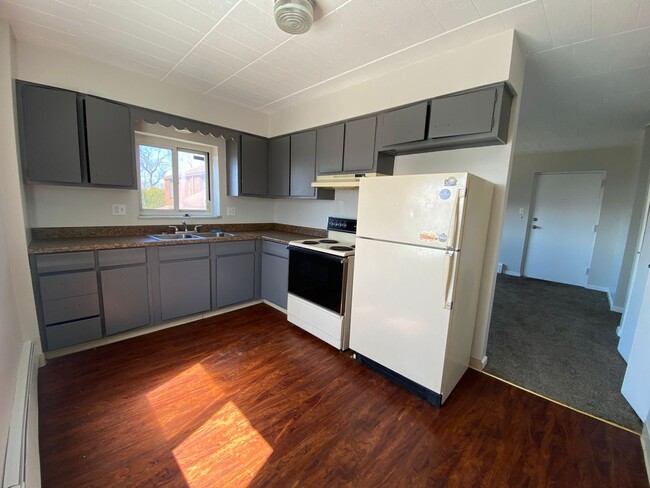 Foto del edificio - 616 City View Ave - (06207)