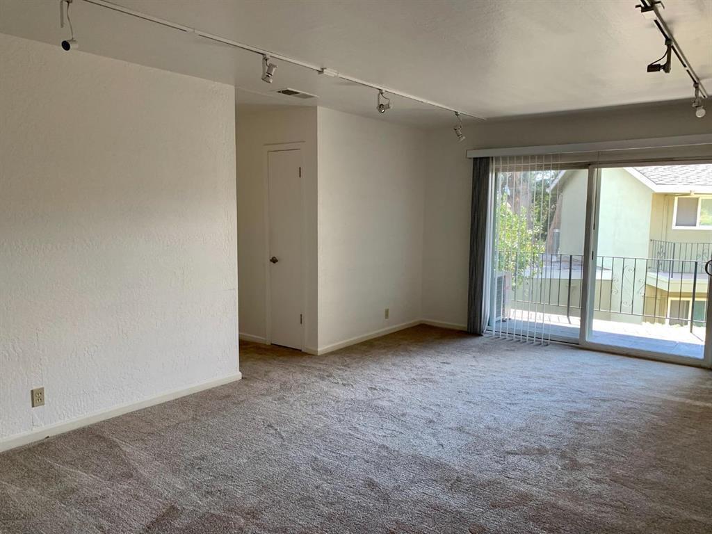 Foto principal - 3588 Payne Ave