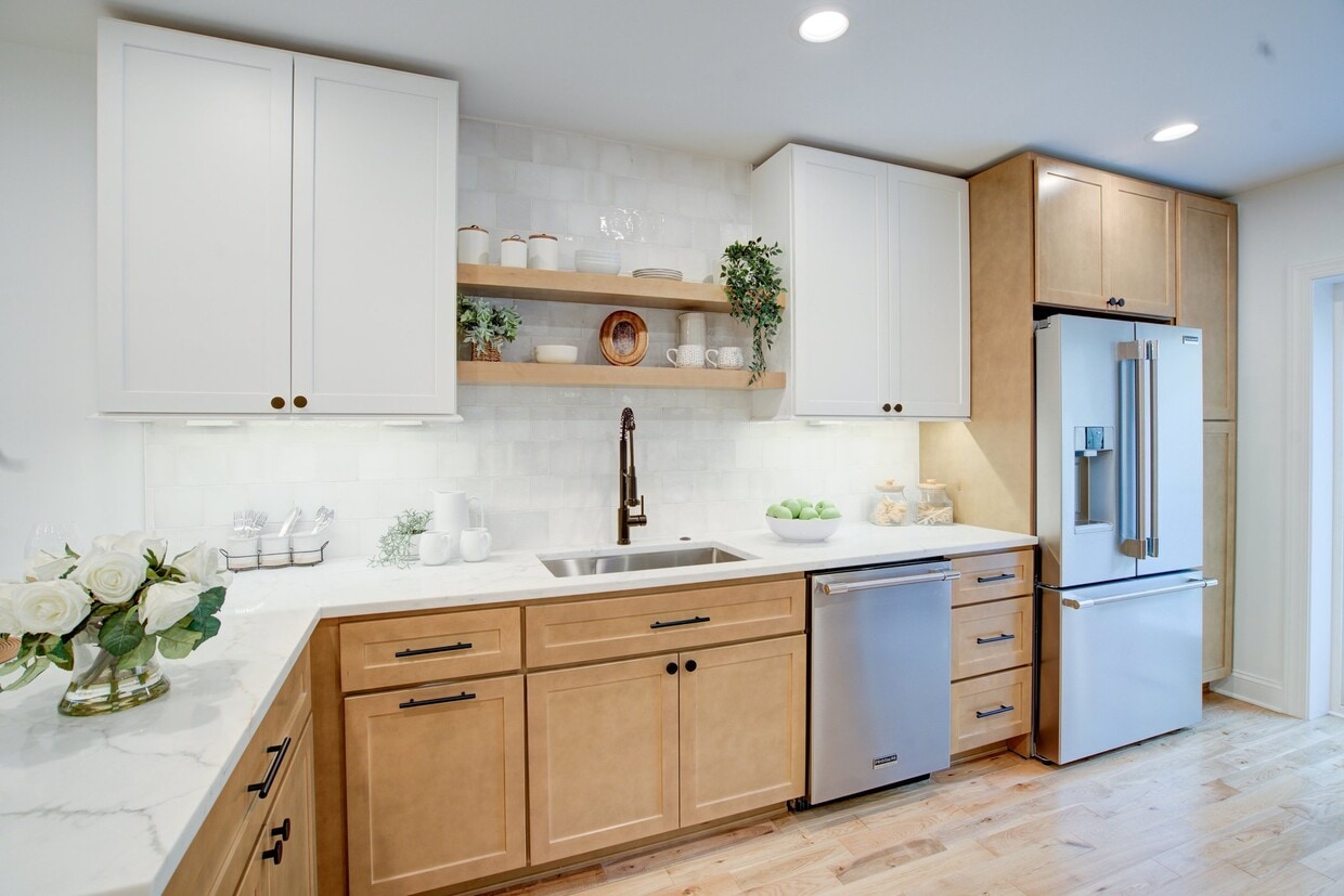 Foto principal - 3 N Montford Ave