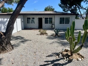 Building Photo - 1527 W Stoneridge Ct
