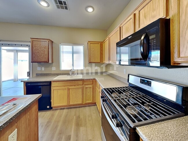 Building Photo - 4036 Clove Hitch St