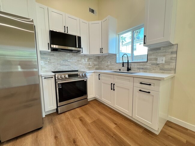 Foto del edificio - 815 Arden Ave