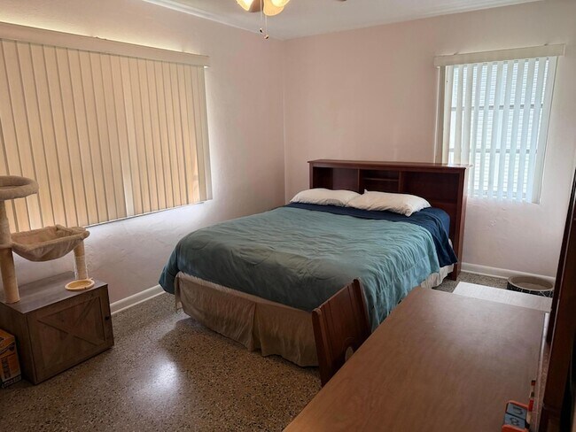 Foto del edificio - 5550 SE Normandy Ave