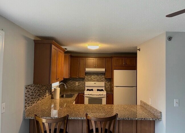 Building Photo - 31 Lantern Ln