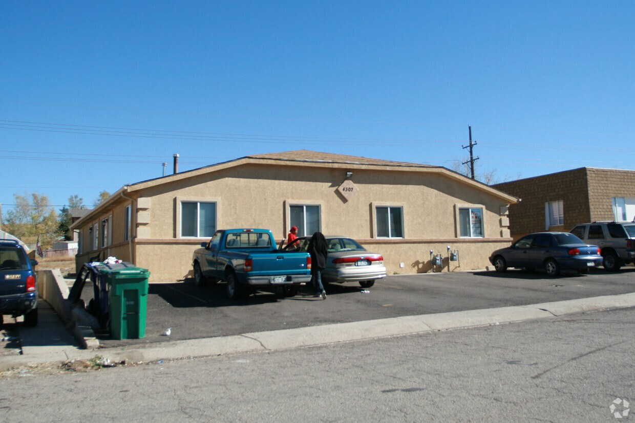 Building Photo - 4307 Ericson Dr