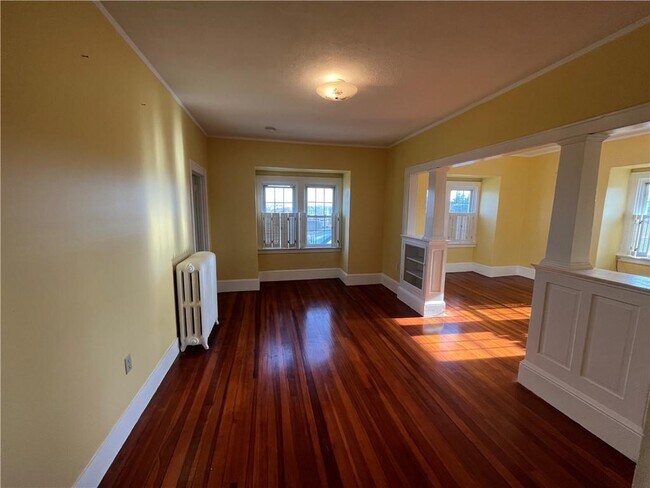 Foto del edificio - 86 Bliss Rd