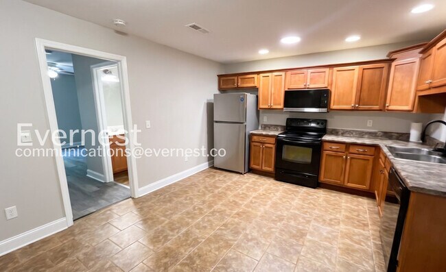 Foto del edificio - 124 Brown Estates Dr