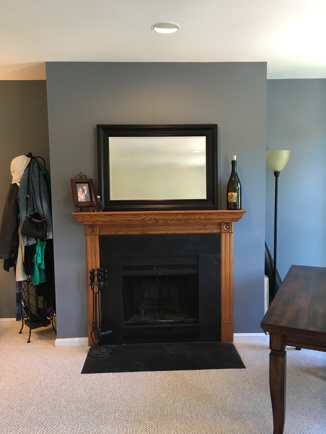 Working wood fireplace - 1331 Vermont Ave NW