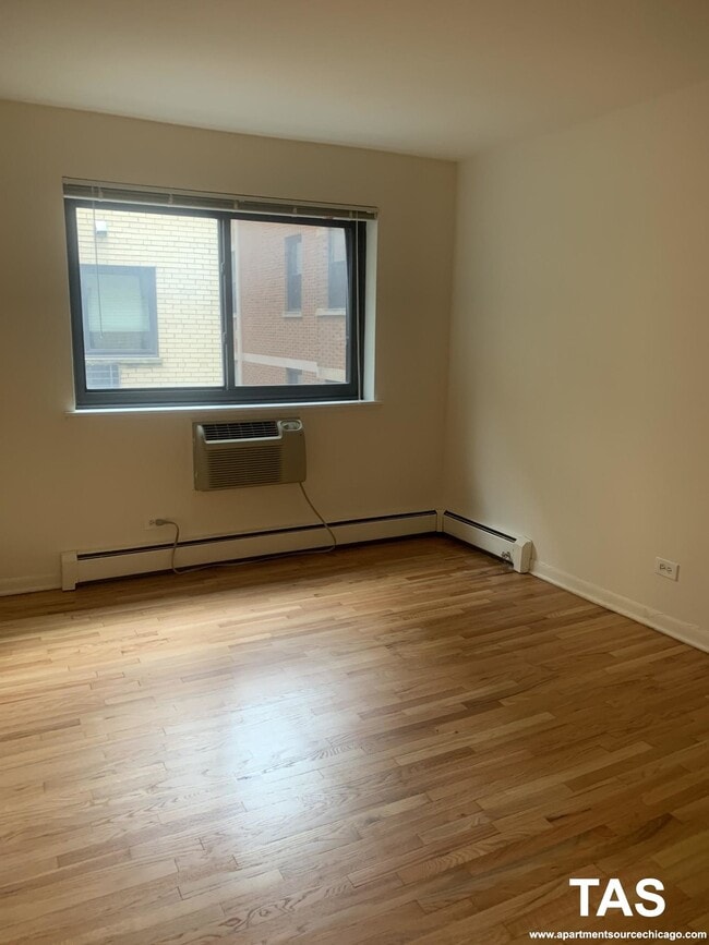 Foto del edificio - 540 W Roscoe St