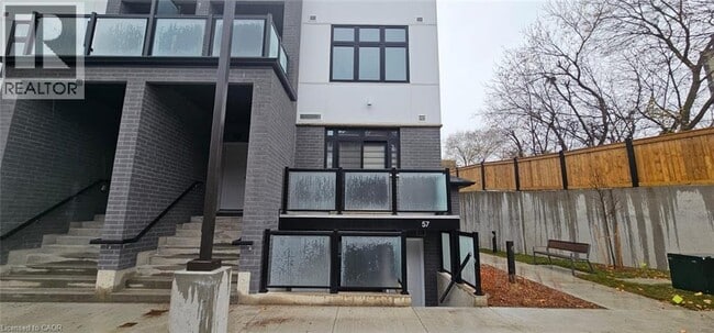 Building Photo - 31 Mill St